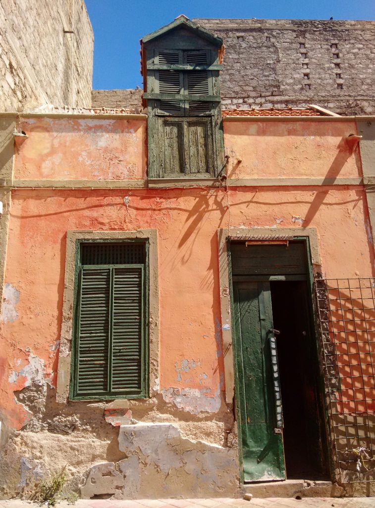 mindelo, sao vicente, cabo verde, cape verde, abandoned house