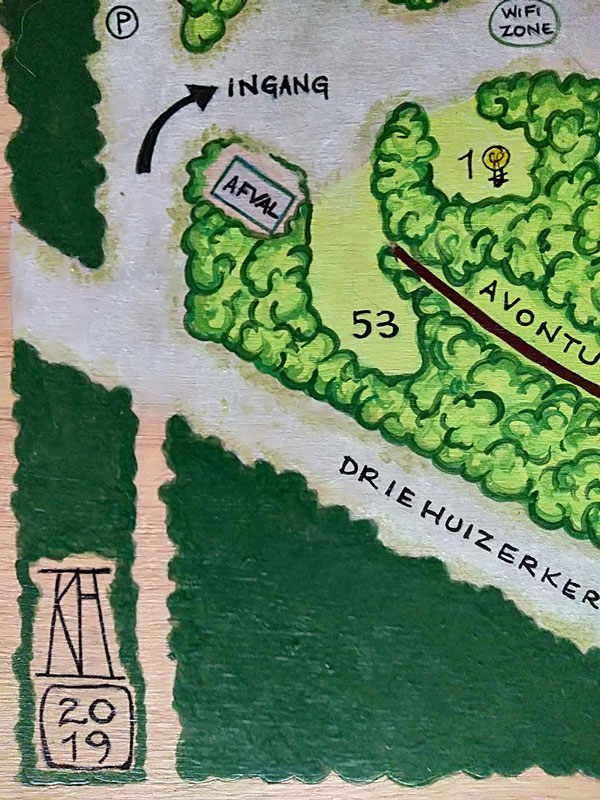 handpainted sign, signwriting, map, map making, campground, forest, woodland, camping schoonenberg, driehuis, north holland, holland, acrylic paint, wood, illustration, leaves, brambles, sign, painting, art